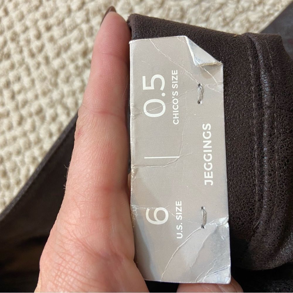 New with Tags Chico’s Faux Knit Suede Leggings Double Espresso Color Size 6 - Picture 7 of 12